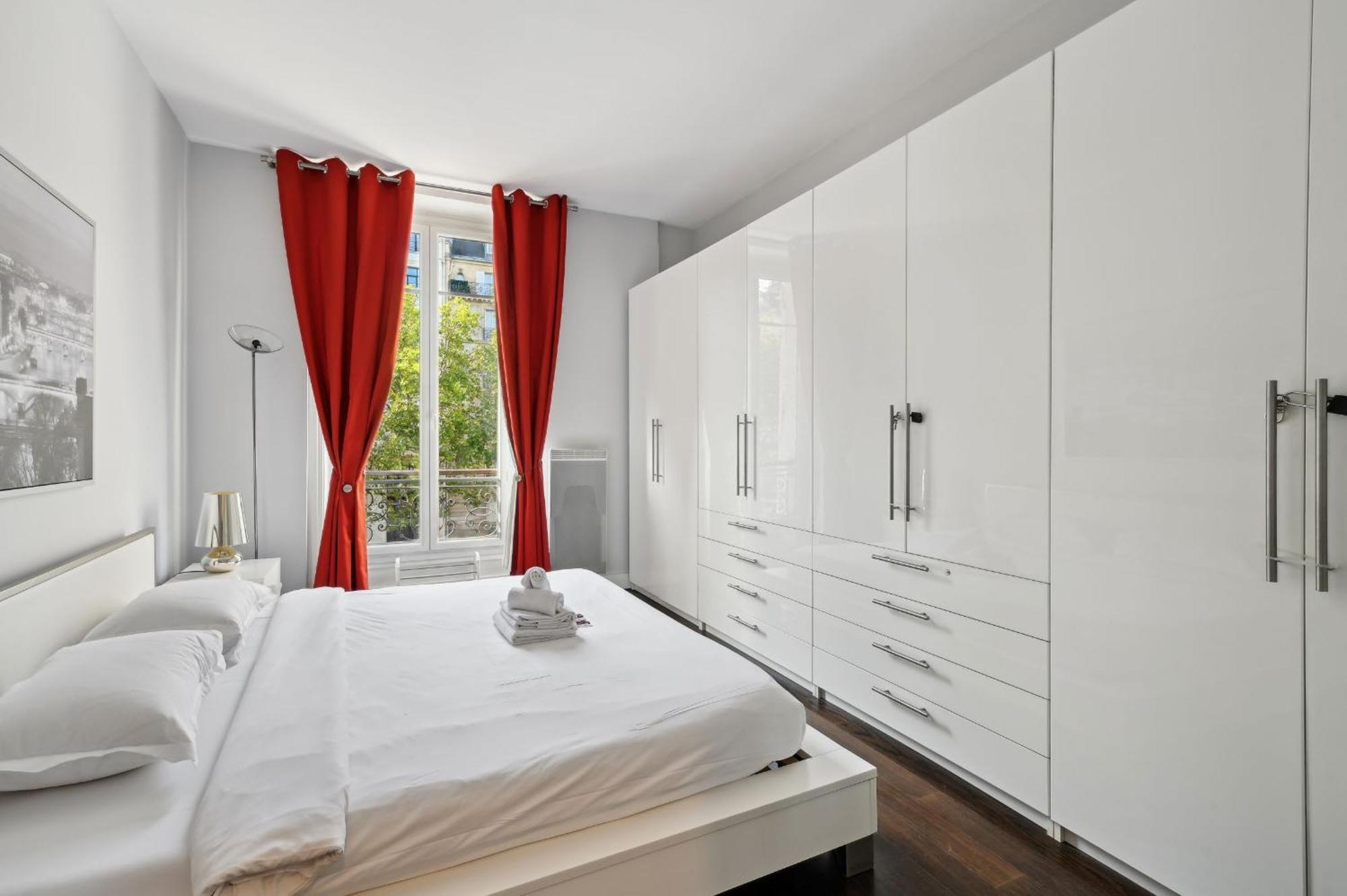 Champs-Elysees & Arc De Triomphe - Cityapartmentstay Parigi Esterno foto