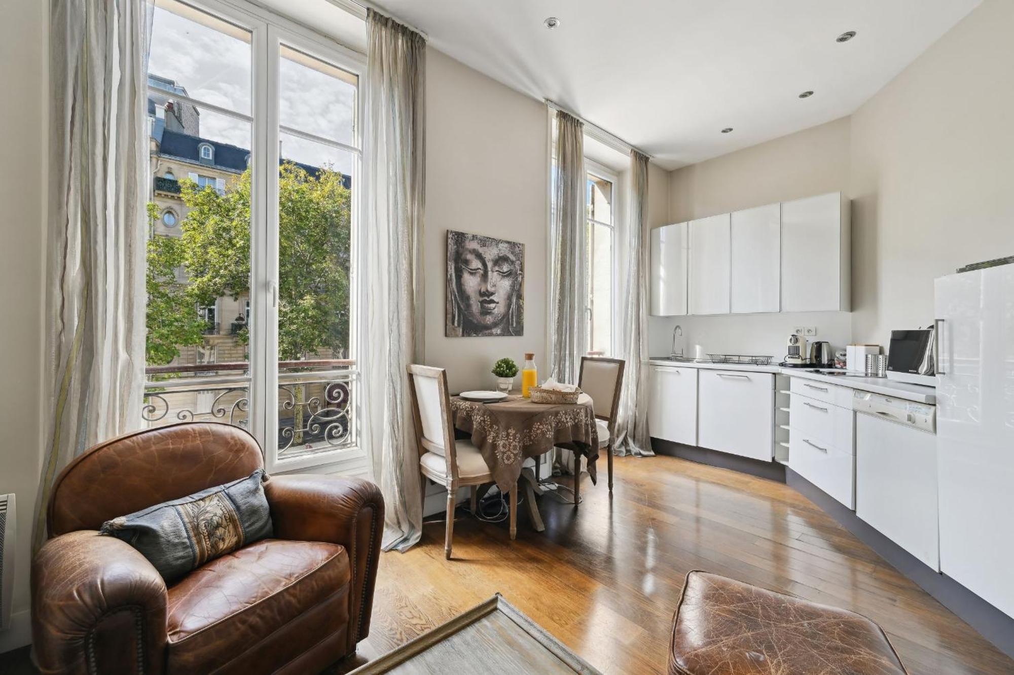Champs-Elysees & Arc De Triomphe - Cityapartmentstay Parigi Esterno foto